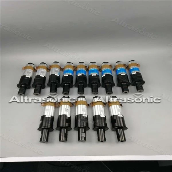 20k 1500w Ultrasonic Welding Transducer สำหรับทำ Medical Mouth Mask