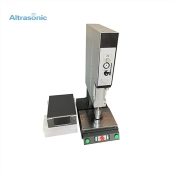 เครื่องเชื่อมพลาสติกอัลตราโซนิกที่ปรับแต่งได้ด้วยทรานสดิวเซอร์และฮอร์น