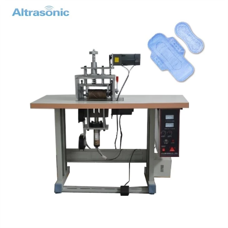 High Speed Ultrasonic Sanitary Napkin Making Machine